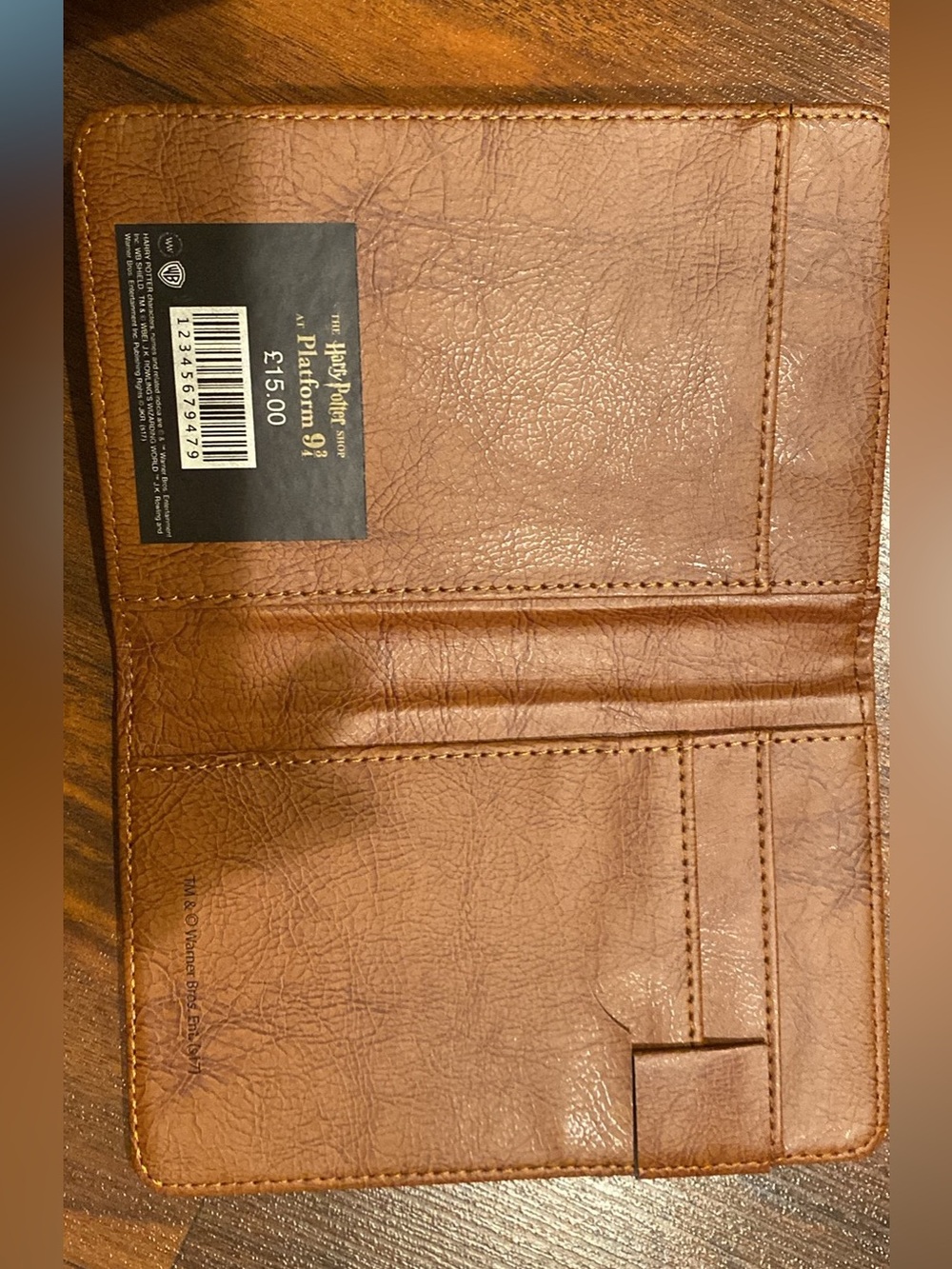 Harry Potter Wallet - Brown Hogwarts Crest - Picture 3 of 3